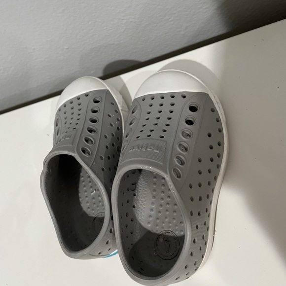 Native shoes - Picture 3 of 4